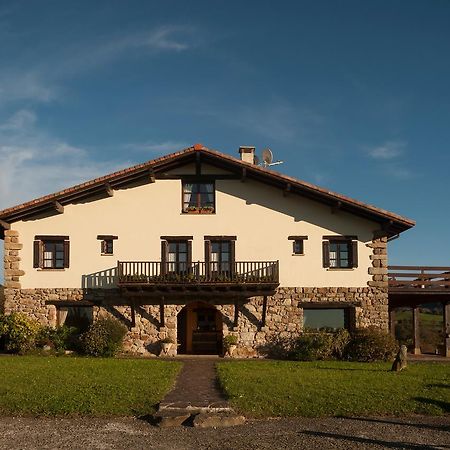 Гостьовий будинок Casa Peluaga Оярсун Екстер'єр фото